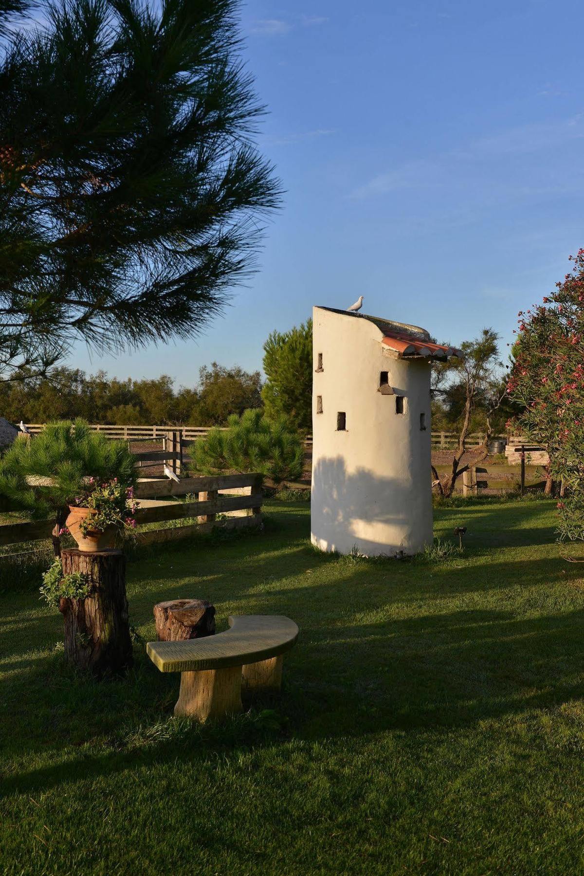 Mas De La Grenouillere Hotel Et Centre Equestre En Pleine Nature Σαιντ-Μαρί-ντε-λα-Μερ Εξωτερικό φωτογραφία